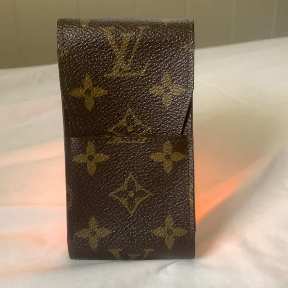 Authentic Louis Vuitton Monogram Cigarette/ pouch.